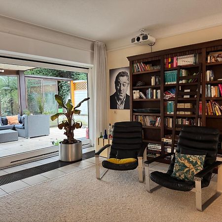 Villa Casa Blanca Mit Privatem Schwimmbad 26 Grad Und Sauna Duisburg Luaran gambar