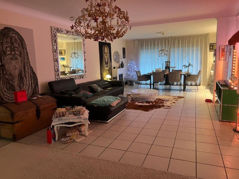 Villa Casa Blanca Mit Privatem Schwimmbad 26 Grad Und Sauna Duisburg Luaran gambar