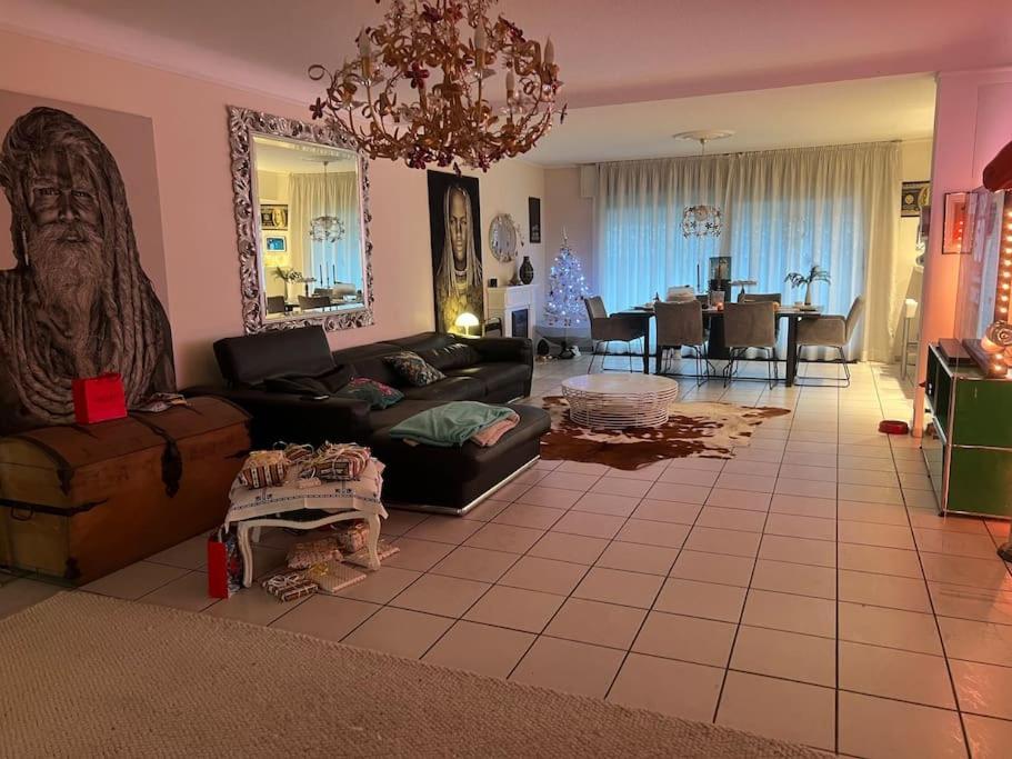 Villa Casa Blanca Mit Privatem Schwimmbad 26 Grad Und Sauna Duisburg Luaran gambar