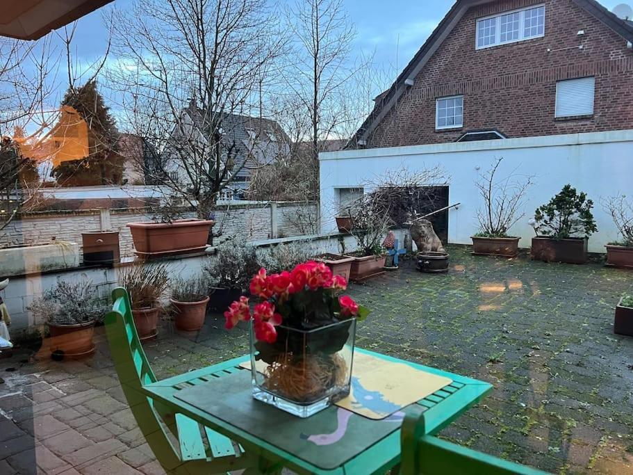 Villa Casa Blanca Mit Privatem Schwimmbad 26 Grad Und Sauna Duisburg Luaran gambar
