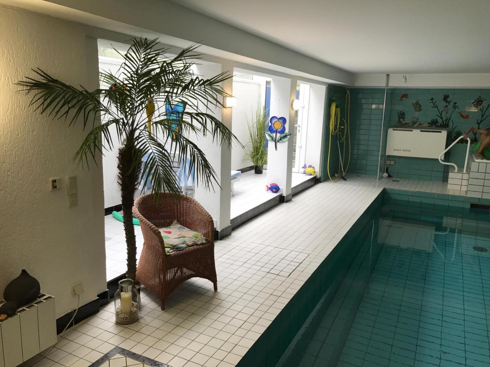 Villa Casa Blanca Mit Privatem Schwimmbad 26 Grad Und Sauna Duisburg Luaran gambar