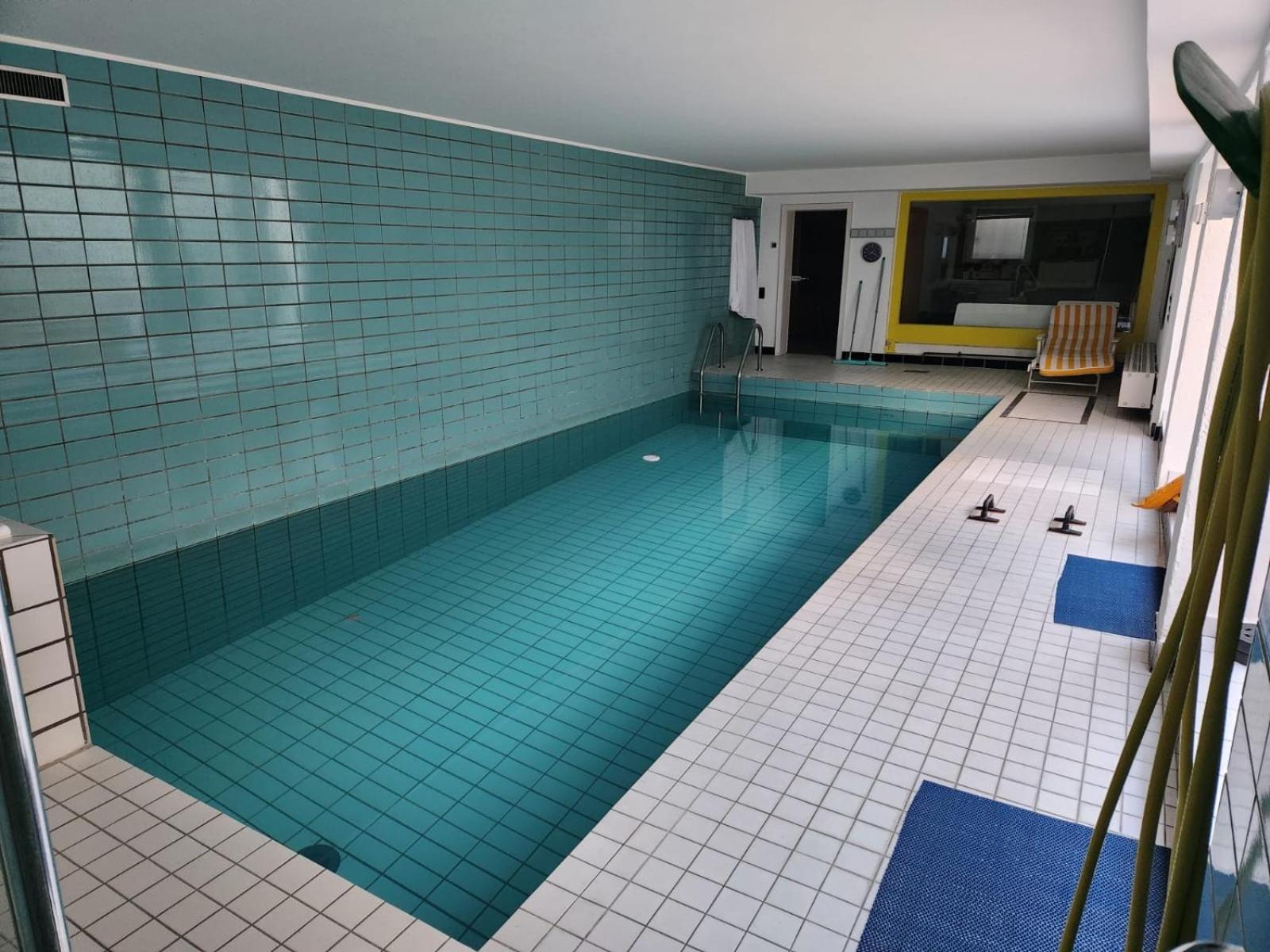 Villa Casa Blanca Mit Privatem Schwimmbad 26 Grad Und Sauna Duisburg Luaran gambar